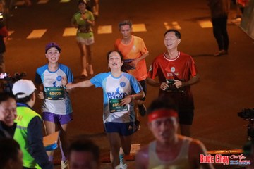BƯỚC CHẠY CHÀO XUÂN THÀNH PHỐ QUẢNG NGÃI 2024 - Ảnh #1245537