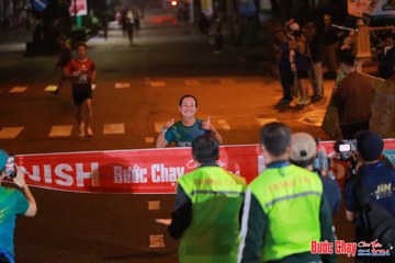 BƯỚC CHẠY CHÀO XUÂN THÀNH PHỐ QUẢNG NGÃI 2024 - Ảnh #1242789
