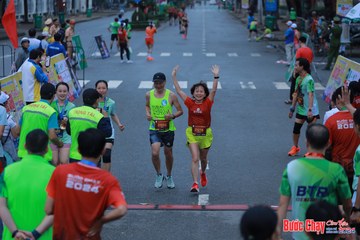 BƯỚC CHẠY CHÀO XUÂN THÀNH PHỐ QUẢNG NGÃI 2024 - Ảnh #1251802