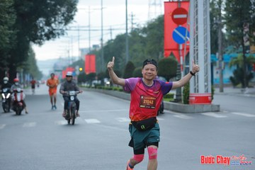 BƯỚC CHẠY CHÀO XUÂN THÀNH PHỐ QUẢNG NGÃI 2024 - Ảnh #1237210