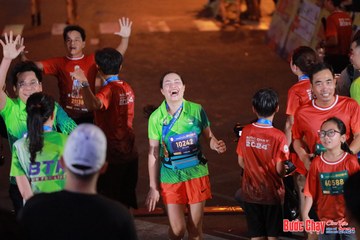 BƯỚC CHẠY CHÀO XUÂN THÀNH PHỐ QUẢNG NGÃI 2024 - Ảnh #1249311