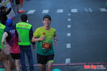 BƯỚC CHẠY CHÀO XUÂN THÀNH PHỐ QUẢNG NGÃI 2024 - Ảnh #1251184