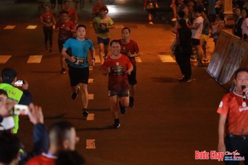 BƯỚC CHẠY CHÀO XUÂN THÀNH PHỐ QUẢNG NGÃI 2024 - Ảnh #1246696