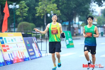 BƯỚC CHẠY CHÀO XUÂN THÀNH PHỐ QUẢNG NGÃI 2024 - Ảnh #1238340