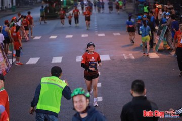 BƯỚC CHẠY CHÀO XUÂN THÀNH PHỐ QUẢNG NGÃI 2024 - Ảnh #1250165