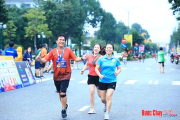 BƯỚC CHẠY CHÀO XUÂN THÀNH PHỐ QUẢNG NGÃI 2024 - Ảnh #1231252
