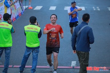 BƯỚC CHẠY CHÀO XUÂN THÀNH PHỐ QUẢNG NGÃI 2024 - Ảnh #1251431