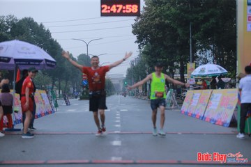BƯỚC CHẠY CHÀO XUÂN THÀNH PHỐ QUẢNG NGÃI 2024 - Ảnh #1222285