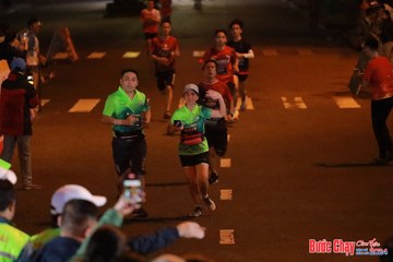 BƯỚC CHẠY CHÀO XUÂN THÀNH PHỐ QUẢNG NGÃI 2024 - Ảnh #1246326