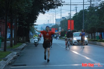 BƯỚC CHẠY CHÀO XUÂN THÀNH PHỐ QUẢNG NGÃI 2024 - Ảnh #1236933