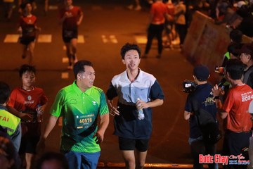 BƯỚC CHẠY CHÀO XUÂN THÀNH PHỐ QUẢNG NGÃI 2024 - Ảnh #1247470