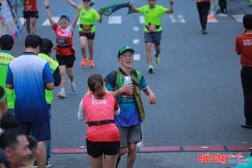 BƯỚC CHẠY CHÀO XUÂN THÀNH PHỐ QUẢNG NGÃI 2024 - Ảnh #1251587