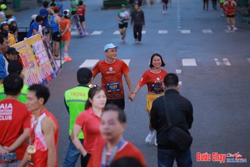 BƯỚC CHẠY CHÀO XUÂN THÀNH PHỐ QUẢNG NGÃI 2024 - Ảnh #1250576