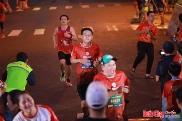 BƯỚC CHẠY CHÀO XUÂN THÀNH PHỐ QUẢNG NGÃI 2024 - Ảnh #1249401