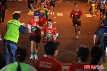 BƯỚC CHẠY CHÀO XUÂN THÀNH PHỐ QUẢNG NGÃI 2024 - Ảnh #1249188