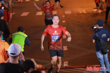 BƯỚC CHẠY CHÀO XUÂN THÀNH PHỐ QUẢNG NGÃI 2024 - Ảnh #1249089