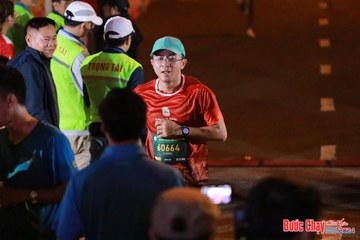 BƯỚC CHẠY CHÀO XUÂN THÀNH PHỐ QUẢNG NGÃI 2024 - Ảnh #1242169