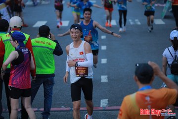 BƯỚC CHẠY CHÀO XUÂN THÀNH PHỐ QUẢNG NGÃI 2024 - Ảnh #1251294