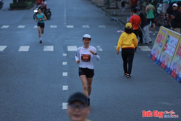 BƯỚC CHẠY CHÀO XUÂN THÀNH PHỐ QUẢNG NGÃI 2024 - Ảnh #1252039