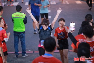 BƯỚC CHẠY CHÀO XUÂN THÀNH PHỐ QUẢNG NGÃI 2024 - Ảnh #1250335