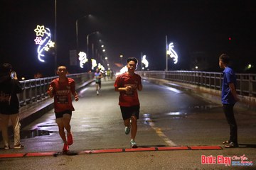 BƯỚC CHẠY CHÀO XUÂN THÀNH PHỐ QUẢNG NGÃI 2024 - Ảnh #1230525