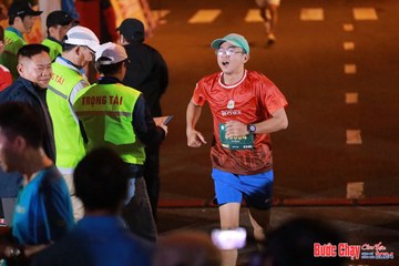 BƯỚC CHẠY CHÀO XUÂN THÀNH PHỐ QUẢNG NGÃI 2024 - Ảnh #1242166