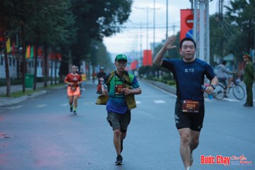 BƯỚC CHẠY CHÀO XUÂN THÀNH PHỐ QUẢNG NGÃI 2024 - Ảnh #1236917