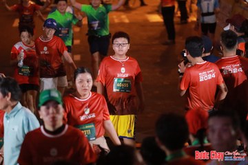 BƯỚC CHẠY CHÀO XUÂN THÀNH PHỐ QUẢNG NGÃI 2024 - Ảnh #1248859