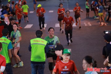 BƯỚC CHẠY CHÀO XUÂN THÀNH PHỐ QUẢNG NGÃI 2024 - Ảnh #1250014