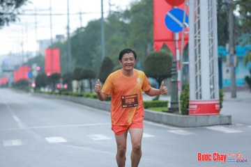 BƯỚC CHẠY CHÀO XUÂN THÀNH PHỐ QUẢNG NGÃI 2024 - Ảnh #1237215