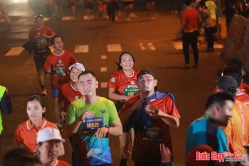 BƯỚC CHẠY CHÀO XUÂN THÀNH PHỐ QUẢNG NGÃI 2024 - Ảnh #1248806