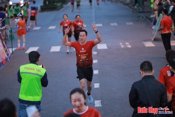 BƯỚC CHẠY CHÀO XUÂN THÀNH PHỐ QUẢNG NGÃI 2024 - Ảnh #1250636