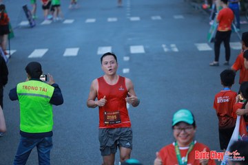 BƯỚC CHẠY CHÀO XUÂN THÀNH PHỐ QUẢNG NGÃI 2024 - Ảnh #1251145