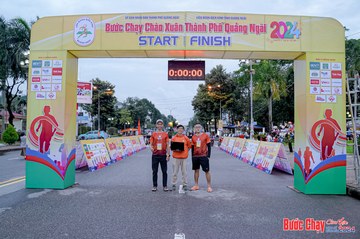 BƯỚC CHẠY CHÀO XUÂN THÀNH PHỐ QUẢNG NGÃI 2024 - Ảnh #1198275