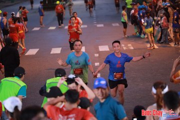 BƯỚC CHẠY CHÀO XUÂN THÀNH PHỐ QUẢNG NGÃI 2024 - Ảnh #1249985