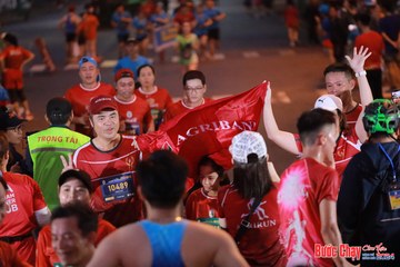 BƯỚC CHẠY CHÀO XUÂN THÀNH PHỐ QUẢNG NGÃI 2024 - Ảnh #1249620