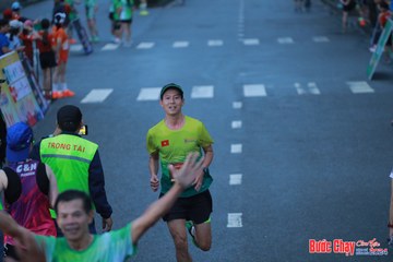 BƯỚC CHẠY CHÀO XUÂN THÀNH PHỐ QUẢNG NGÃI 2024 - Ảnh #1251182