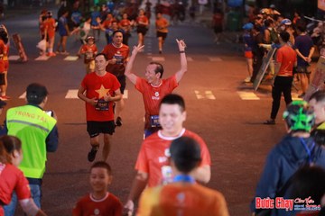 BƯỚC CHẠY CHÀO XUÂN THÀNH PHỐ QUẢNG NGÃI 2024 - Ảnh #1249536