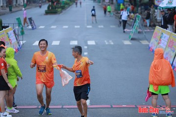 BƯỚC CHẠY CHÀO XUÂN THÀNH PHỐ QUẢNG NGÃI 2024 - Ảnh #1252150