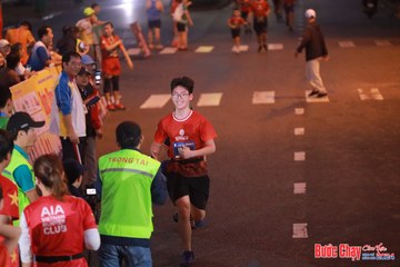 BƯỚC CHẠY CHÀO XUÂN THÀNH PHỐ QUẢNG NGÃI 2024 - Ảnh #1249510