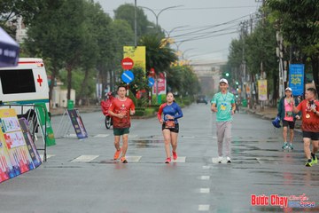 BƯỚC CHẠY CHÀO XUÂN THÀNH PHỐ QUẢNG NGÃI 2024 - Ảnh #1237390