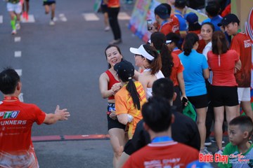 BƯỚC CHẠY CHÀO XUÂN THÀNH PHỐ QUẢNG NGÃI 2024 - Ảnh #1250923