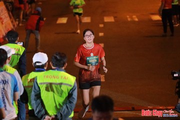 BƯỚC CHẠY CHÀO XUÂN THÀNH PHỐ QUẢNG NGÃI 2024 - Ảnh #1247632