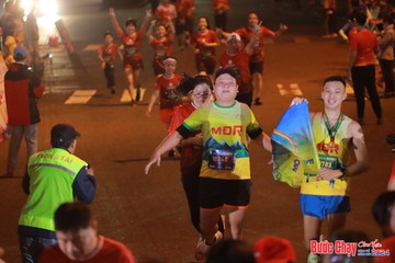BƯỚC CHẠY CHÀO XUÂN THÀNH PHỐ QUẢNG NGÃI 2024 - Ảnh #1248818