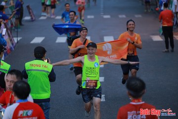 BƯỚC CHẠY CHÀO XUÂN THÀNH PHỐ QUẢNG NGÃI 2024 - Ảnh #1251019