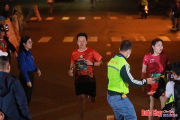 BƯỚC CHẠY CHÀO XUÂN THÀNH PHỐ QUẢNG NGÃI 2024 - Ảnh #1241780