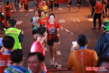 BƯỚC CHẠY CHÀO XUÂN THÀNH PHỐ QUẢNG NGÃI 2024 - Ảnh #1249589