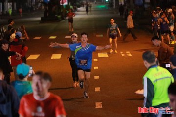 BƯỚC CHẠY CHÀO XUÂN THÀNH PHỐ QUẢNG NGÃI 2024 - Ảnh #1242703