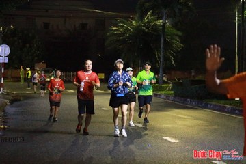 BƯỚC CHẠY CHÀO XUÂN THÀNH PHỐ QUẢNG NGÃI 2024 - Ảnh #1225197