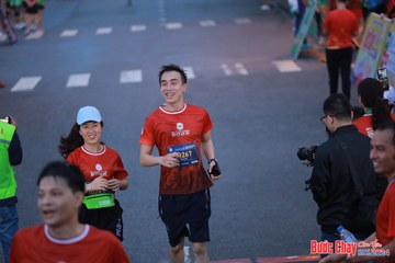 BƯỚC CHẠY CHÀO XUÂN THÀNH PHỐ QUẢNG NGÃI 2024 - Ảnh #1250801